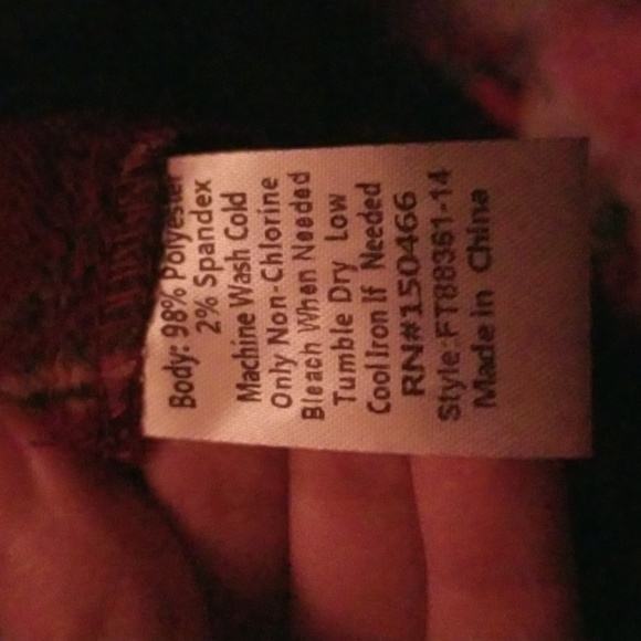 Fun2Fun walden split neck blouse - Picture 4 of 4